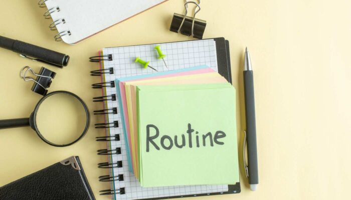 Ρουτίνα ως Στρατηγική: Η Αόρατη Δύναμη που Ορίζει Προσωπική και Επαγγελματική Επιτυχία